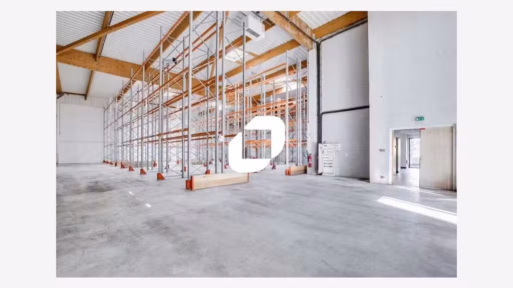 A louer Local d'activité 1242m² Gonesse