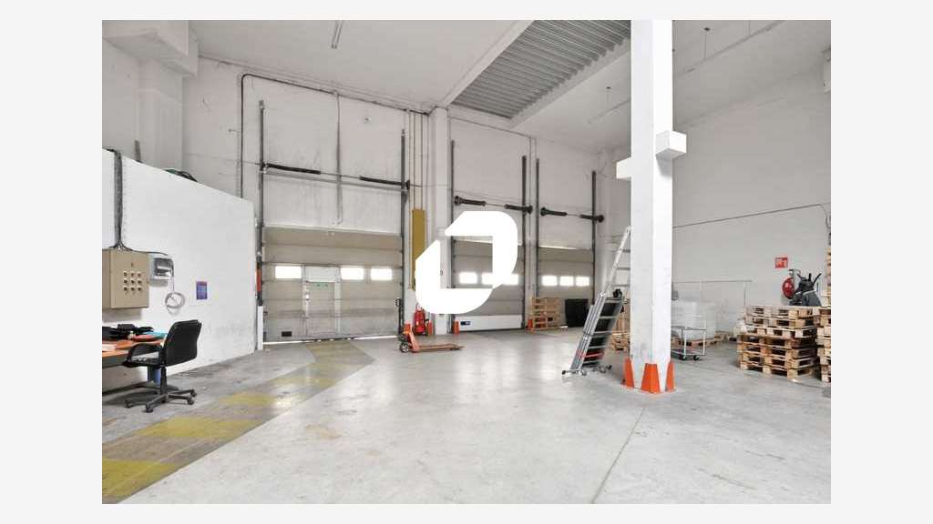 A louer Local d'activité 1184m² Goussainville