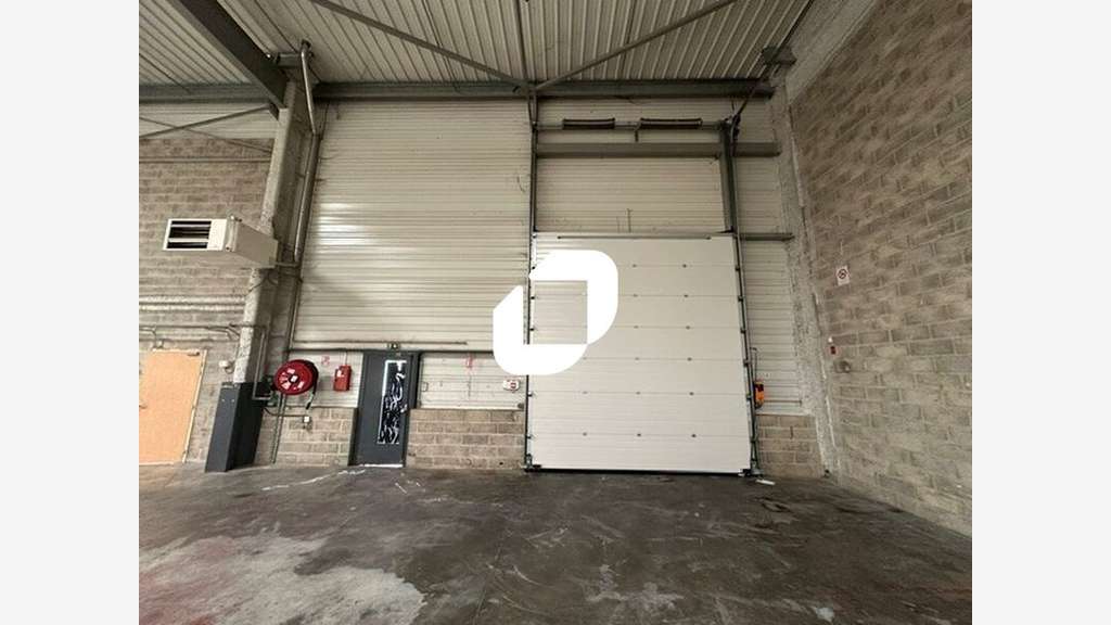 A louer Local d'activité 943m² Goussainville