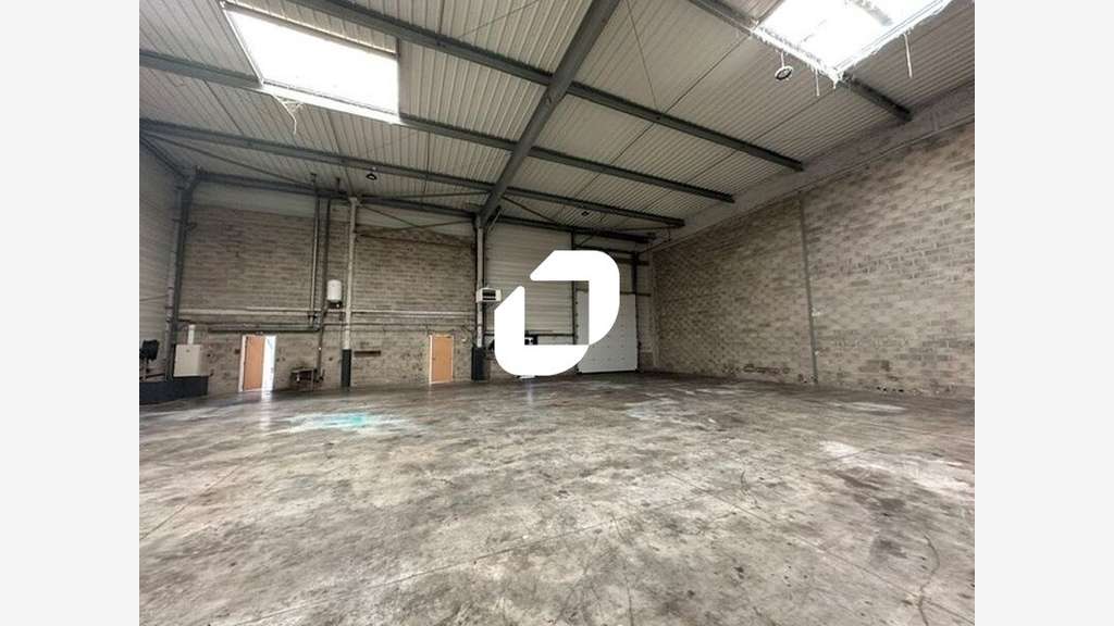 A louer Local d'activité 943m² Goussainville
