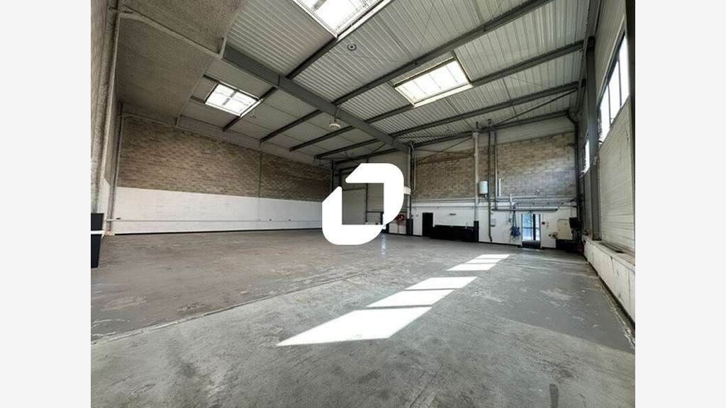 A louer Local d'activité 472m² Goussainville