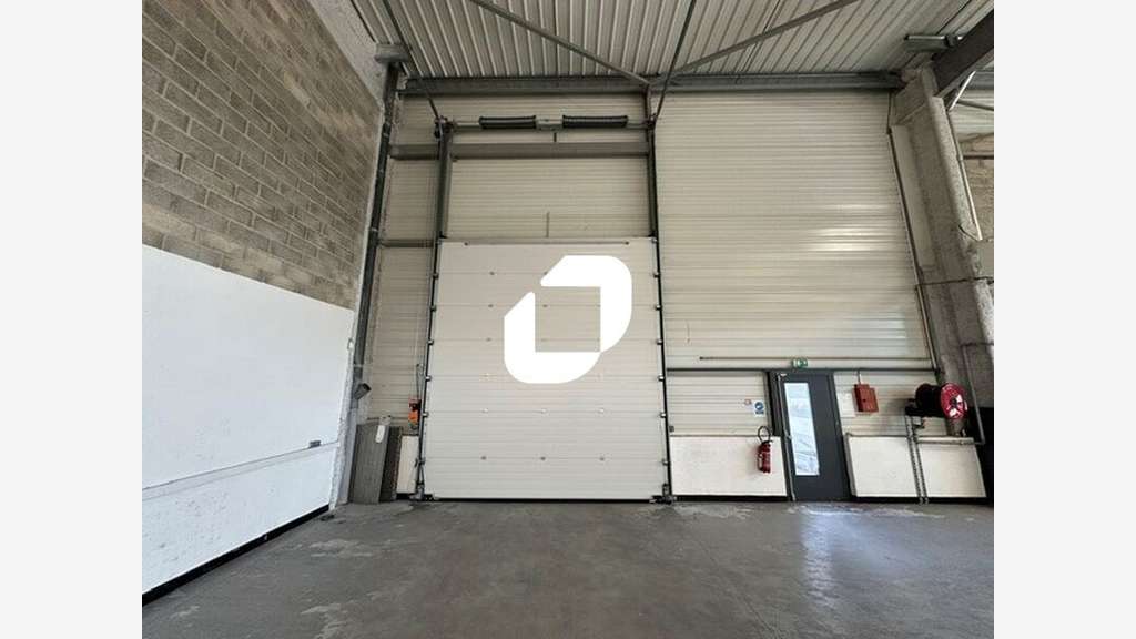 A louer Local d'activité 472m² Goussainville