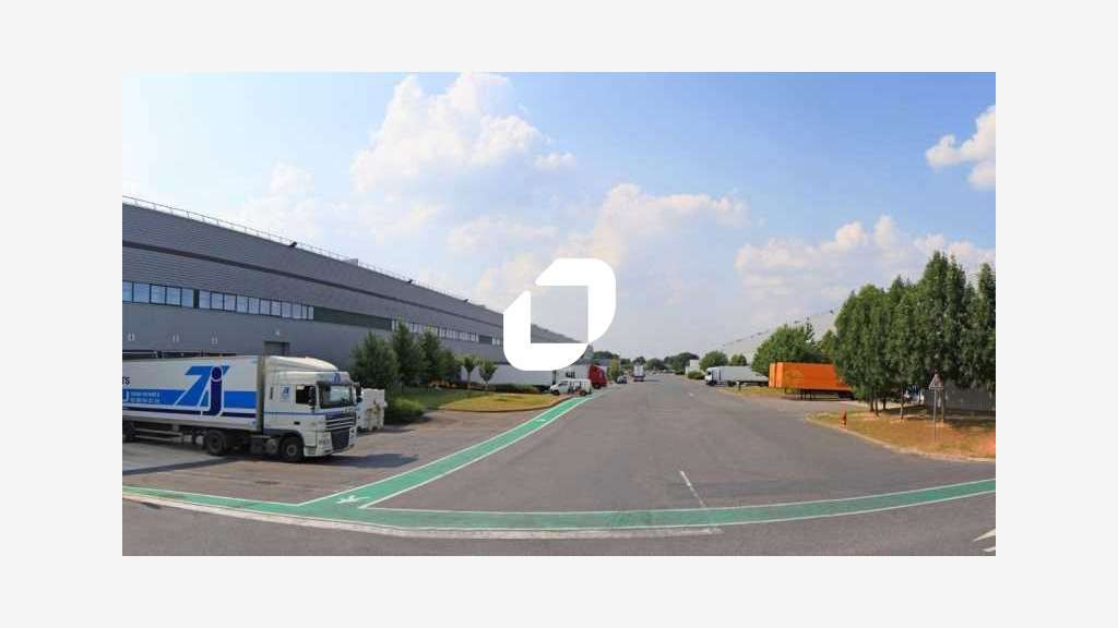A louer Local d'activité 8115m² Goussainville