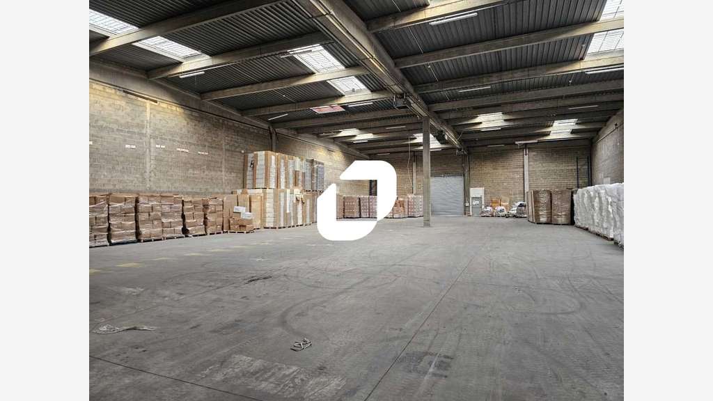 A louer Local d'activité 1357m² Goussainville