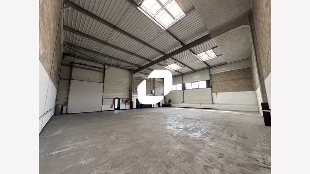 A louer Local d'activité 472m² Goussainville