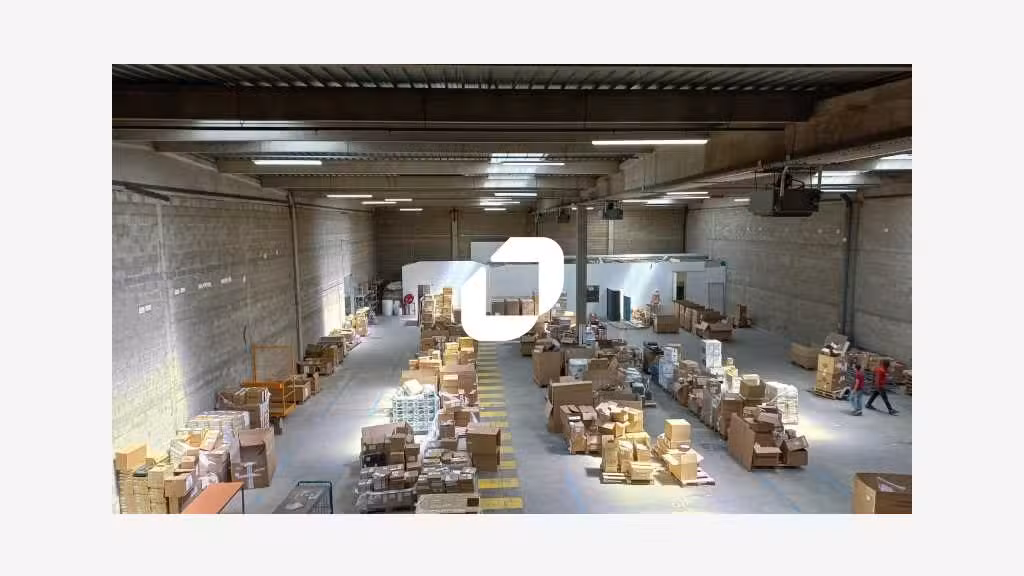 A louer Local d'activité 1357m² Goussainville