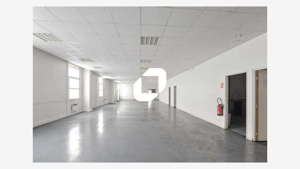 A louer Local d'activité 1184m² Goussainville
