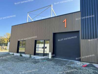Location Locaux d'activités - Entrepôts à Goven