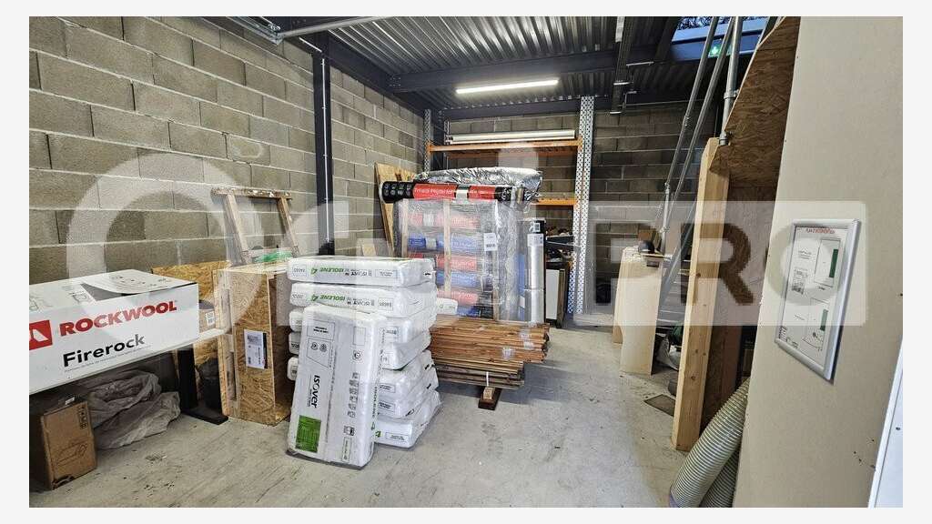 A louer local 125m² à Gradignan Haut Vigneau A63