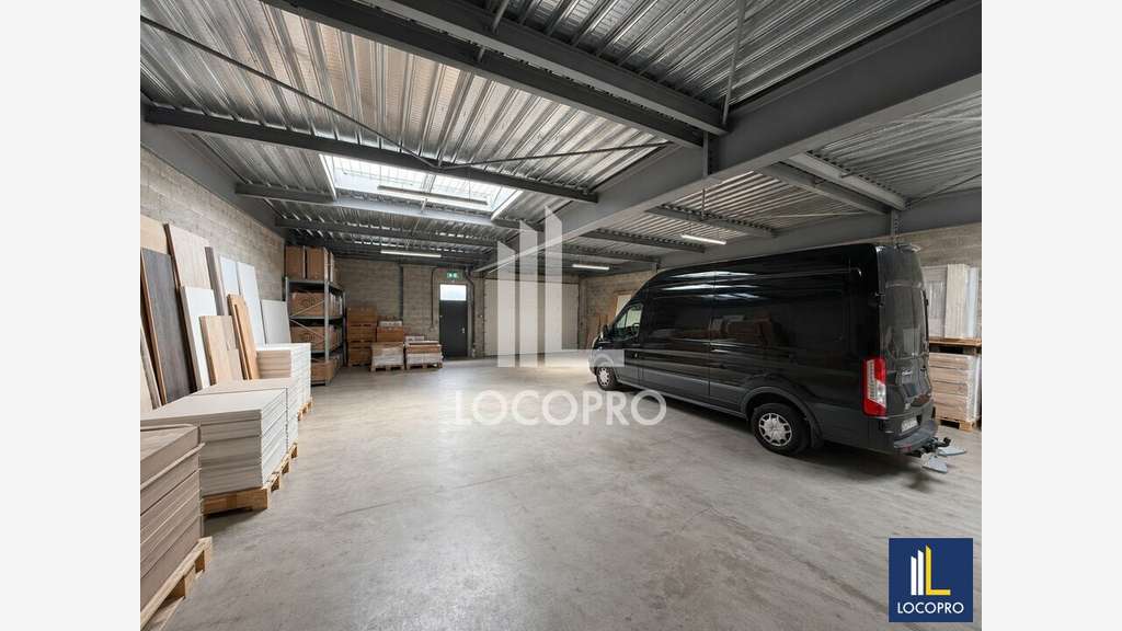 propose à la location un