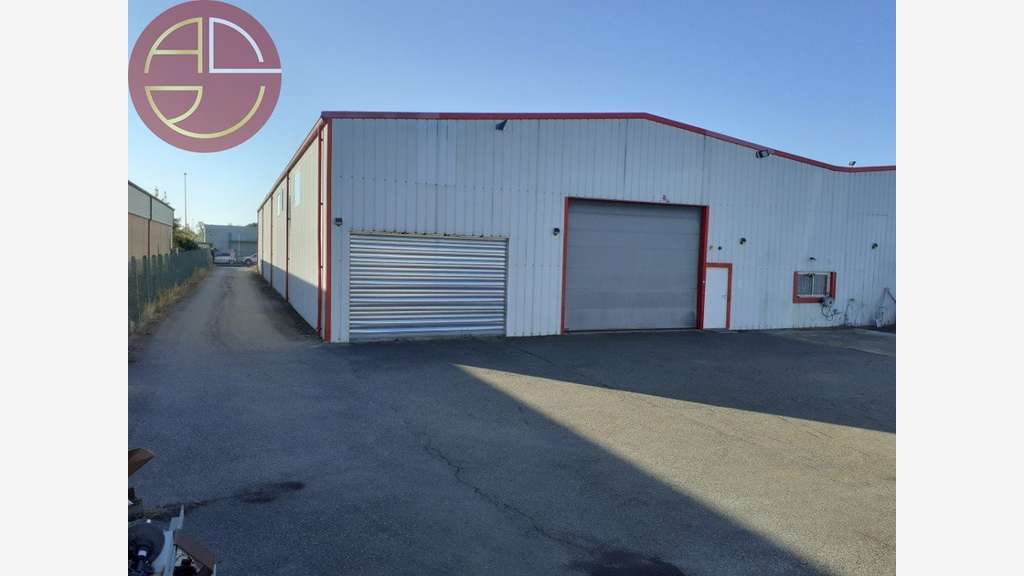 Entrepôt à louer de 360m² en za à Gratentour