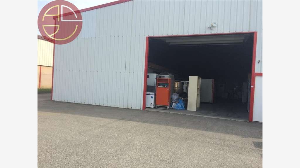 Entrepôt à louer de 360m² en za à Gratentour