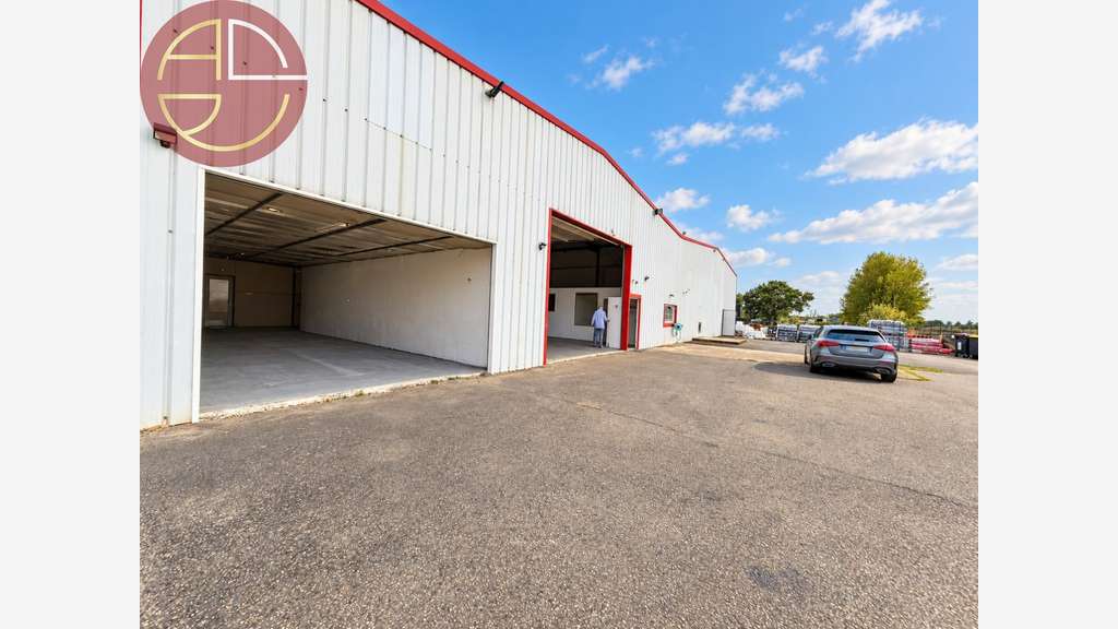 Loue entrepôt 360m² Nord-Est Toulouse Gratentour