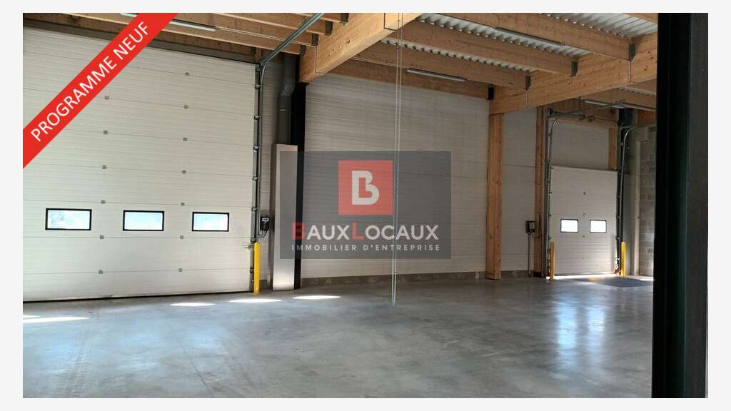 Entrepôt logistique 1408m² à louer à Graveson