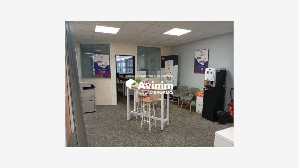 Plateau de bureaux 140m² R+1 à louer à Grenoble
