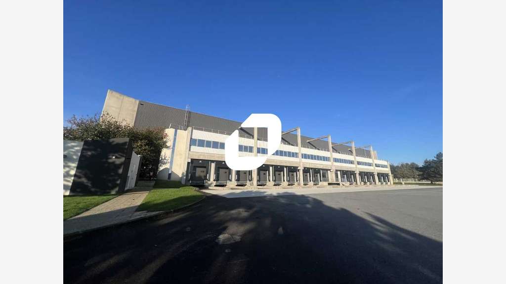  vous propose un bâtiment logistique d'une