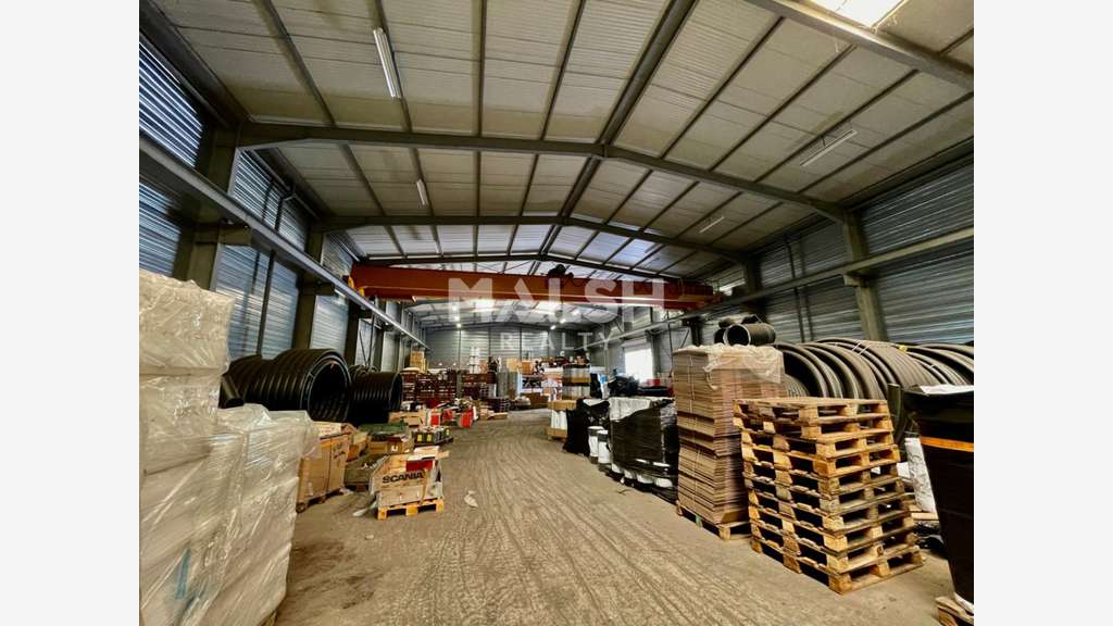 Bâtiment d'activités indépendant à louer à Grigny