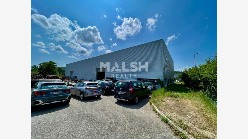 Bâtiment d'activités indépendant à louer à Grigny