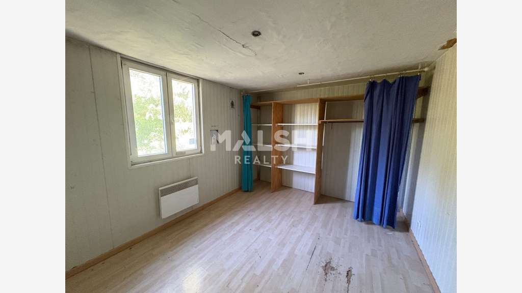 Local d'activités de 316 m² avec terrain privatif