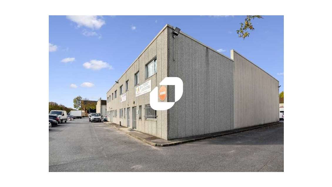 A louer Local d'activité 176m² Grigny