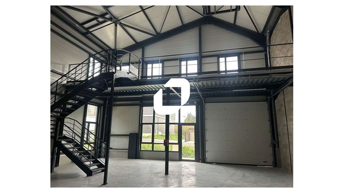 A louer Local d'activité 174m² Groslay
