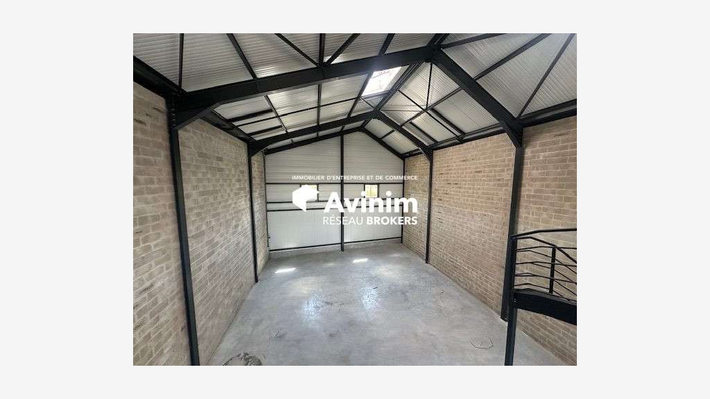 A louer cellules d’activité neuves 261m² à Groslay