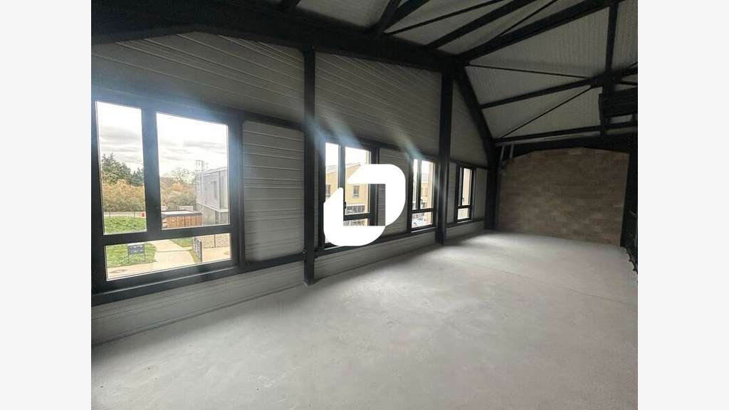 A louer Local d'activité 174m² Groslay