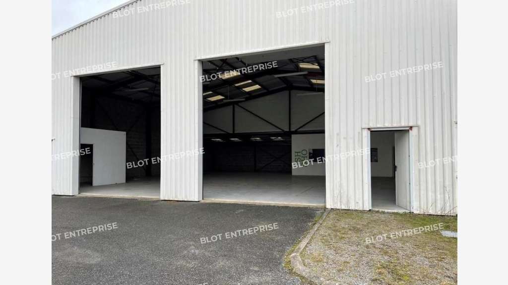 A louer cellule d'activités 396m² à Guérande