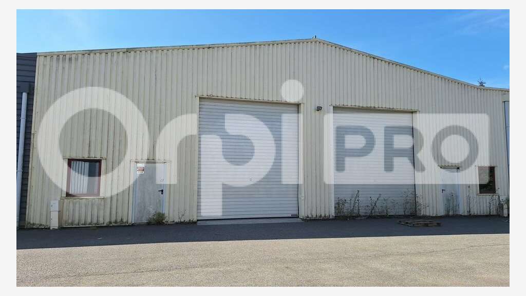 A louer entrepôt 396m² ZA Villejames Guérande