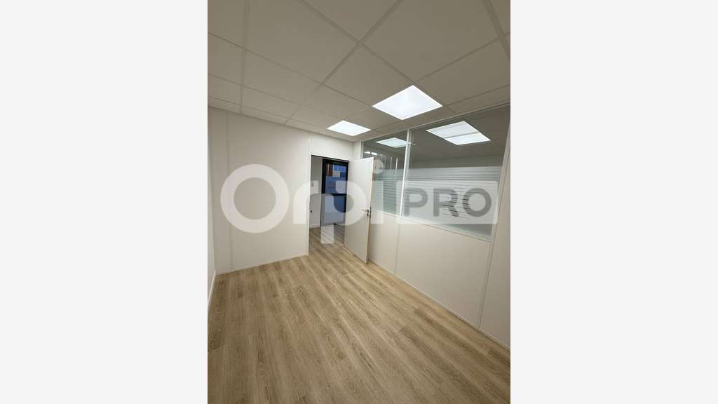 A Louer local commercial 39m² à Guérande