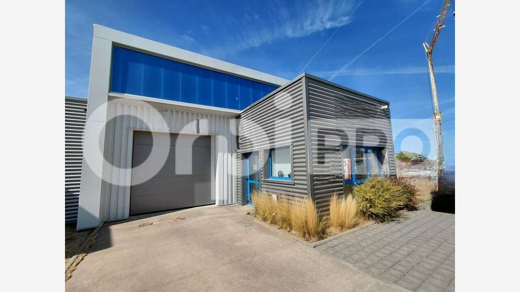 Local d'activité 168m² à louer Guérande Villejames