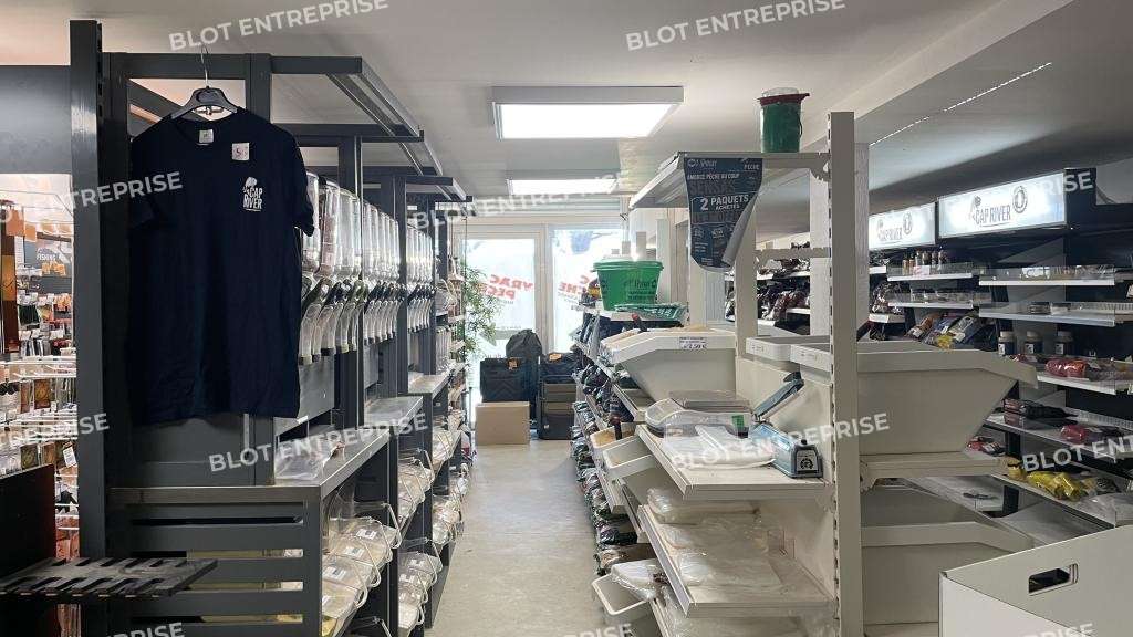 À LOUER - LOCAUX D'ACTIVITÉS - 387 M² - GUERANDE