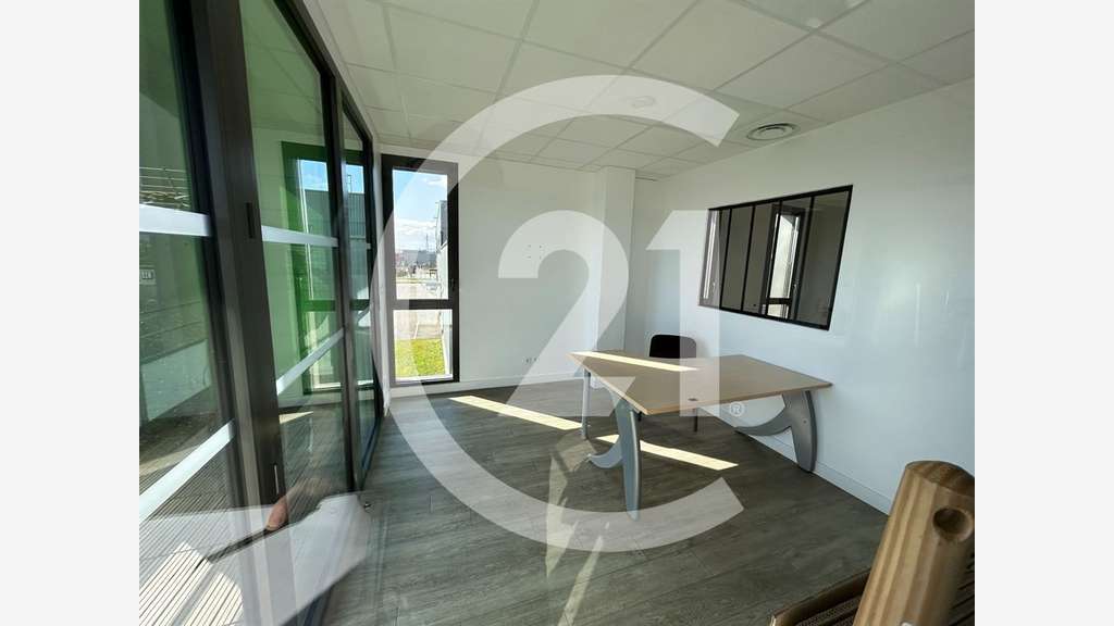 A louer bâtiment activité 470m² Guilherand Granges
