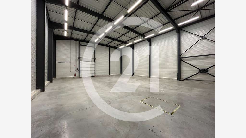 A louer bâtiment activité 470m² Guilherand Granges