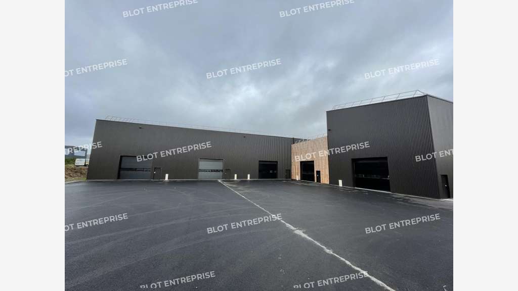 A louer local d'activités neuf de 840m² à Guipavas