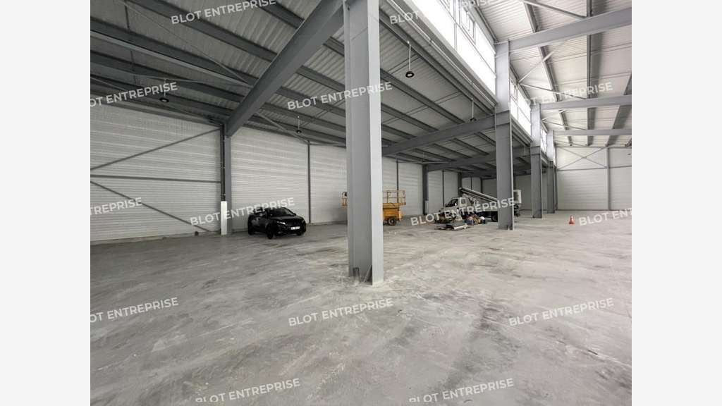 A louer local 276m² zone Lavallot Nord à Guipavas