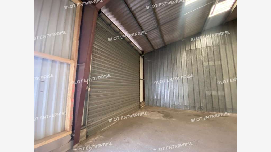 À LOUER - LOCAL D'ACTIVITES - 300 m² - GUIPAVAS