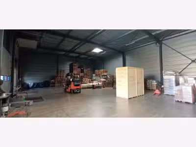 À vendre ou à louer – Local d'activités de 517 m² 