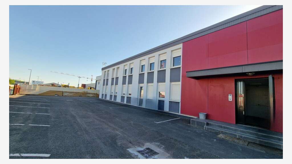 Dépôt entrepôt de 200m² à louer à Hauconcourt