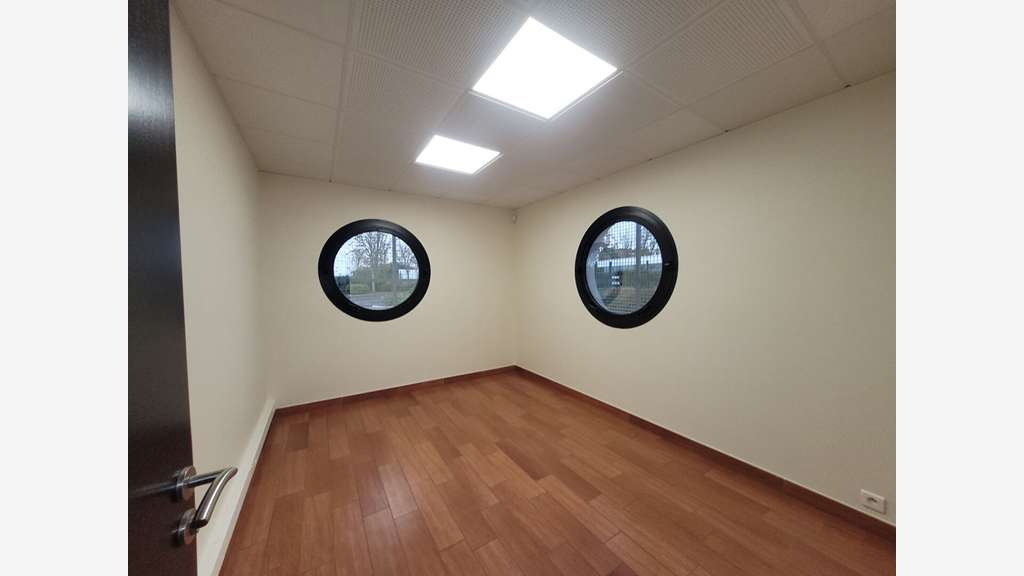 A louer local d'activité 367m² à Haute Goulaine