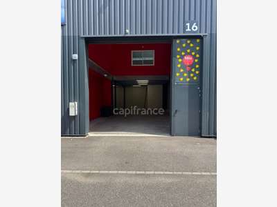 Entrepôt neuf 90m² à louer à Heillecourt
