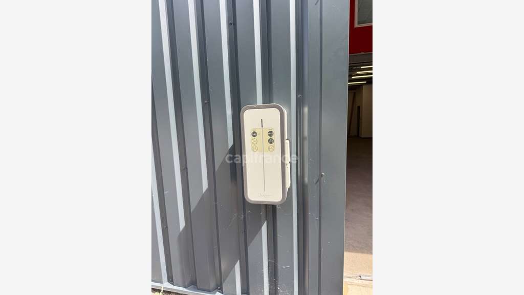Entrepôt neuf 90m² à louer à Heillecourt