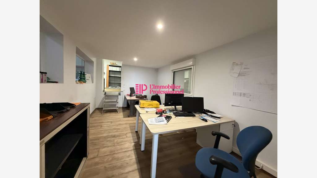A louer entrepôt 285m² secteur Hennebont