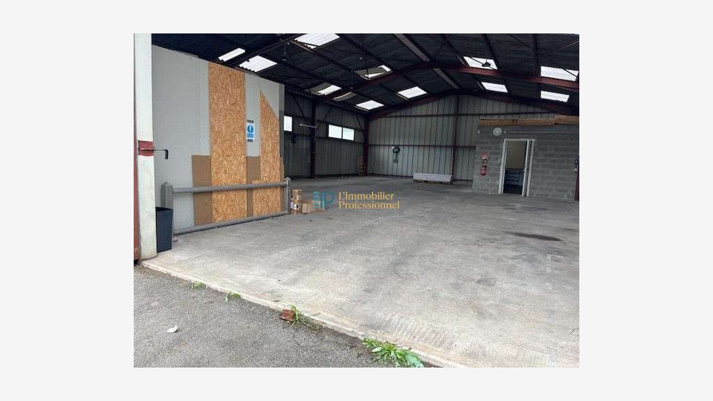 A louer entrepôt 285m² secteur Hennebont