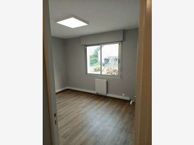 A louer local 305m² ZA dynamique Hennebont