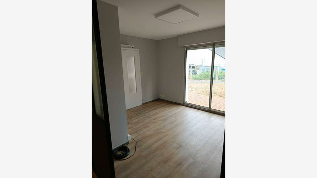A louer local 305m² ZA dynamique Hennebont