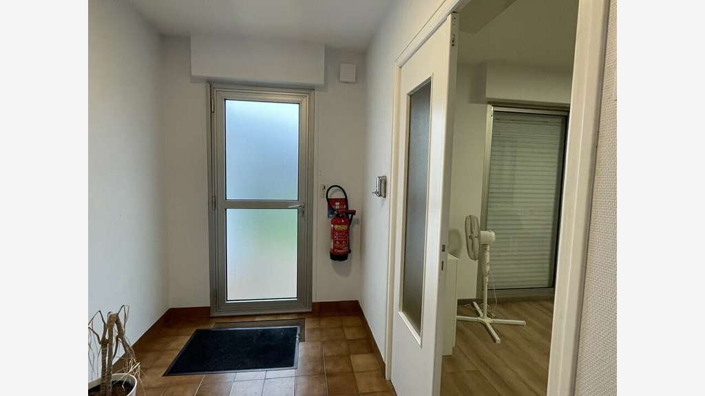 A louer local 305m² ZA dynamique Hennebont