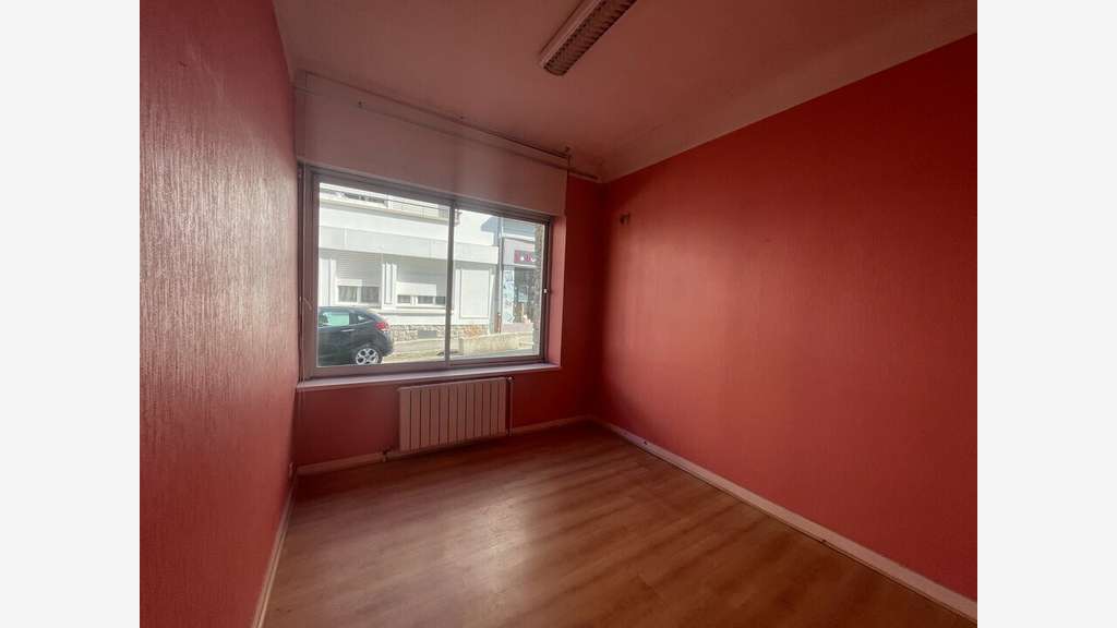 Loue local professionnel de 85m² centre Hennebont