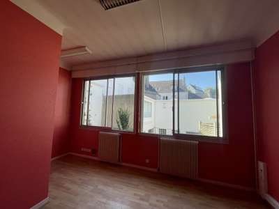 Local professionnel  Centre-ville dHennebont