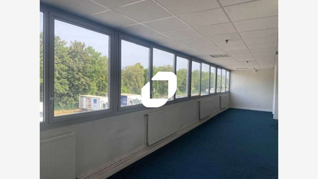 A louer Local d'activité 1393m² Herblay